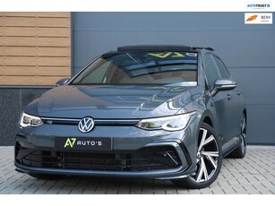 Volkswagen GOLF 1.5 eTSI 3xR-Line/PANO/LANE