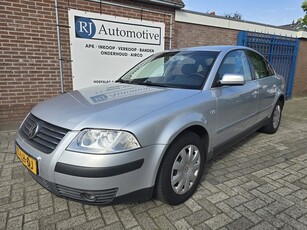 Volkswagen Passat 2.0-20V Comfortline APK/NAP/CLIMA