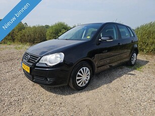 Volkswagen Polo 1.2-12V Comfortline 5-deurs AIRCO! Nieuwe