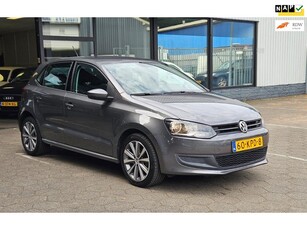 Volkswagen Polo 1.4-16V Comfortline / Automaat / Airco /