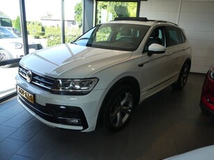 Volkswagen Tiguan 1.4 TSI 4Motion 2 X R-Line / Panodak