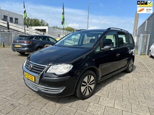 Volkswagen Touran 1.4 TSI Optive 6bak 5zits navi