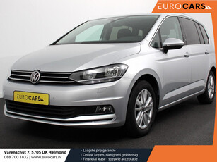 Volkswagen Touran 1.5 TSI 150pk Highline 7p | Navigatie | Apple Carplay/Android Auto | Climate Control | Electrische kofferbak | Adaptive Cruise Control | extra Getint Glas | Verwarmde voorstoelen