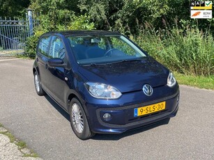 Volkswagen Up! 1.0 high up met airco, zeer nette Dealerauto