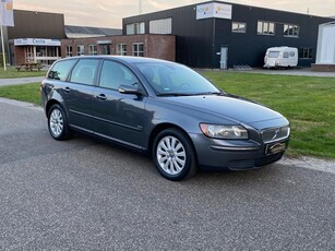 Volvo V50 2.4 Momentum AircoCruiseGrijs N.A.P 2e Eigenaar