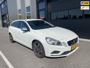 Volvo V60 2.0 T5 R-Design