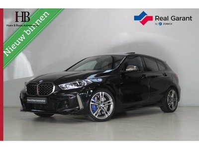 BMW 1-serie M135i xDrive High Executive Panoramadak