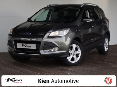 Ford Kuga 1.5 Trend Trekhaak afneembare Navi 17 INCH