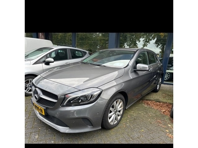 Mercedes-Benz A-Klasse 180 AUT NAVI BT LED PDC CRUISE LMV