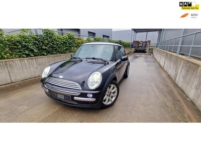 Mini Mini 1.6 Cooper Chili AUTOMAAT PANO LEDER XENON VOL!