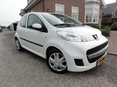 Peugeot 107 1.0-12V Sublime A.P.K 9-12-2024 AIRCO 5 DRS !!!