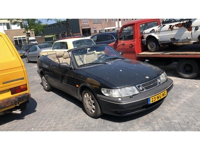 Saab 900 Cabrio 2.0 SE bj1997 netjes rijd goed geen apk dak