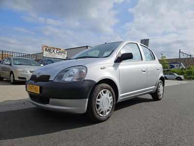 Toyota Yaris 1.0-16V VVT-i Terra .nieuwe koppeling en