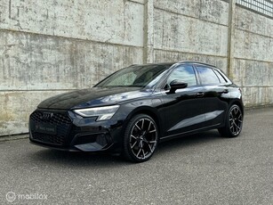 Audi A3 40 tfsi e S-Line/Carplay/19 inch RS/Ambient/Trekhaak