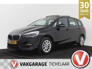 BMW 2 Serie Gran Tourer 218i 7p. Executive Edition | Panoramadak | 15.000 KM!! | Org NL | Led | Head-Up | Breed Navi |