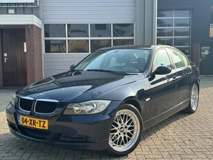 BMW 3-serie 318i Business Line Navi