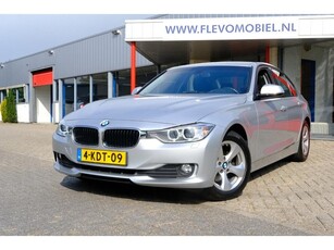 BMW 3-serie 320i EfficientDynamics Edition Upgrade Edition