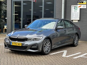 BMW 3-serie 330e eDrive Edition/PANO-DAK/digitaal