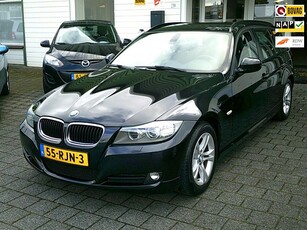 BMW 3-serie Touring 318i Luxury Line (Aut.)