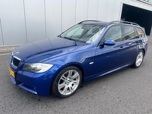 BMW 3-serie Touring 320i