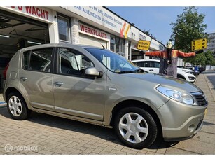 Dacia Sandero 1.6 Lauréate