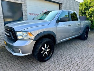 Dodge Ram 1500 5.7 V8 4x4 Crew Cab, 116.444km, Rebel look!