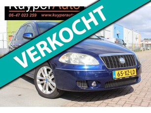 Fiat Croma 2.2-16V Emotion AUTOMAAT NAVI CLIMA TREKHAAK