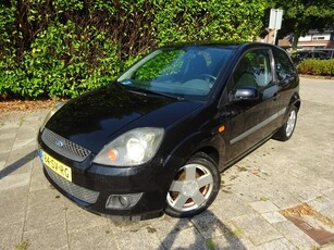 Ford Fiesta 1.3-8V Futura MET AIRCO JAAR APK