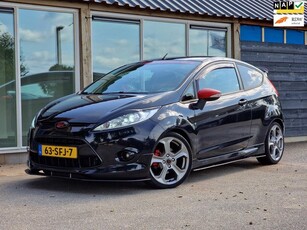 Ford Fiesta 1.6 Sport (ST uitgevoerd / 17