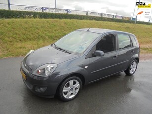 Ford Fiesta Ford fiesta 1.3 benzine 5 deurs met airco ecc