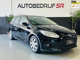 Ford Focus Wagon 1.0 EcoBoost Titanium Navigatie!!