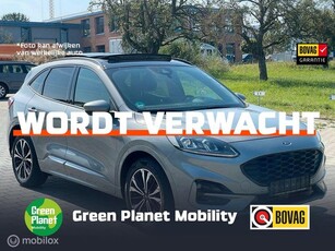 Ford Kuga 2.5 PHEV ST-LinePanoACC