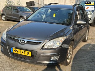 Hyundai I30 CW 1.6i Style BJ: 2009 Automaat SCHADE