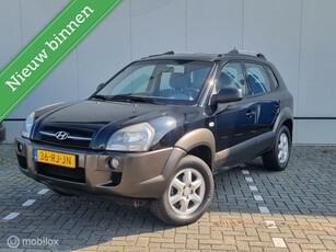 Hyundai Tucson 2.0i Active 2e eigen. 148DKM! Dealeronderh.