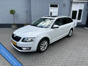 Škoda Octavia Combi 1.6 TDI PANO TREKHAAK DSG