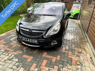 Opel Corsa 1.6-16V Turbo OPC (bj 2011)