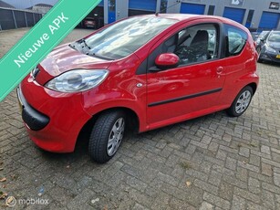 Peugeot 107 1.0-12V XS, BJ 2006, Lage km, APK Okt 2025, NAP