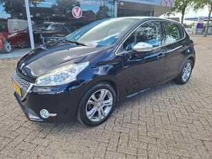 Peugeot 208 1.2 VTi Allure NAVI - CLIMATRONIC - CRUISE