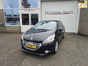 Peugeot 208 1.4 e-HDi Blue Lease / AUTOMAAT / DISTRIBUTIE VV