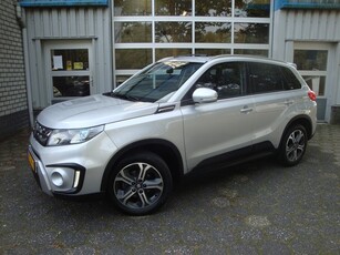 Suzuki Vitara 1.6 High Executive / Trekhaak / Panoramadak