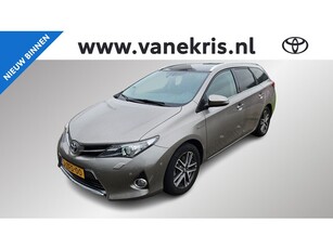 Toyota Auris Touring Sports 1.8 Hybrid Lease Plus, Panodak