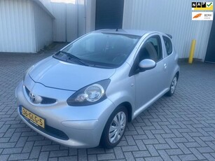 Toyota Aygo 1.0-12V + / Airco / AUTOMAAT / NAP