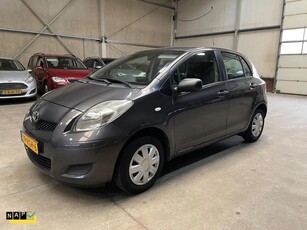 Toyota YARIS 1.0 VVTi Acces 5DeursAircoTrekhaak