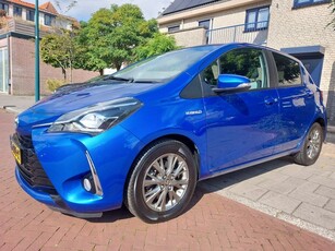 Toyota Yaris 1.5 Hybrid Dynamic Garantie mogelijk tot 2028