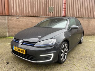 Volkswagen Golf 1.4 TSI GTE 5drs. PANO Navi Camera APK NAP