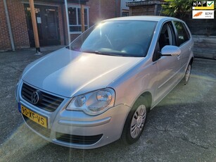 Volkswagen Polo 1.2 Optive, 5 DEURS, AIRCO, NW APK. MOOIE