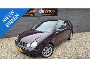 Volkswagen Polo 1.4-16V FSI **5DRS-AIRCO-APK**