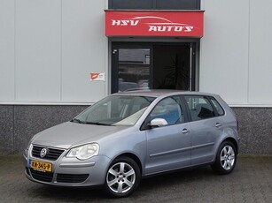 Volkswagen Polo 1.4-16V Trendline 4-deurs clima