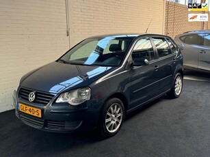 Volkswagen POLO 1.4-16V Trendline