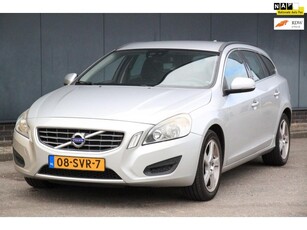 Volvo V60 1.6 T3 Momentum